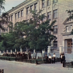 Одна из школ Сталинграда. Снимок 1962-го года.