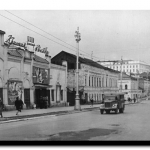 Снимок сделан в 60-х годах. На снимке кинотеатр "Красная звезда".