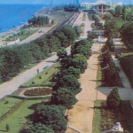 На фотографии Родопский бульвар Махачкалы. Фото сделано в 1970 году.